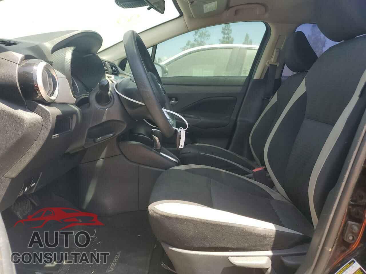 NISSAN VERSA 2021 - 3N1CN8EV6ML866122