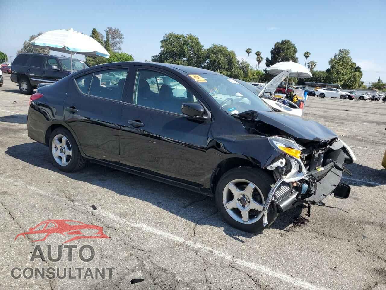 NISSAN VERSA 2019 - 3N1CN7AP3KL853861