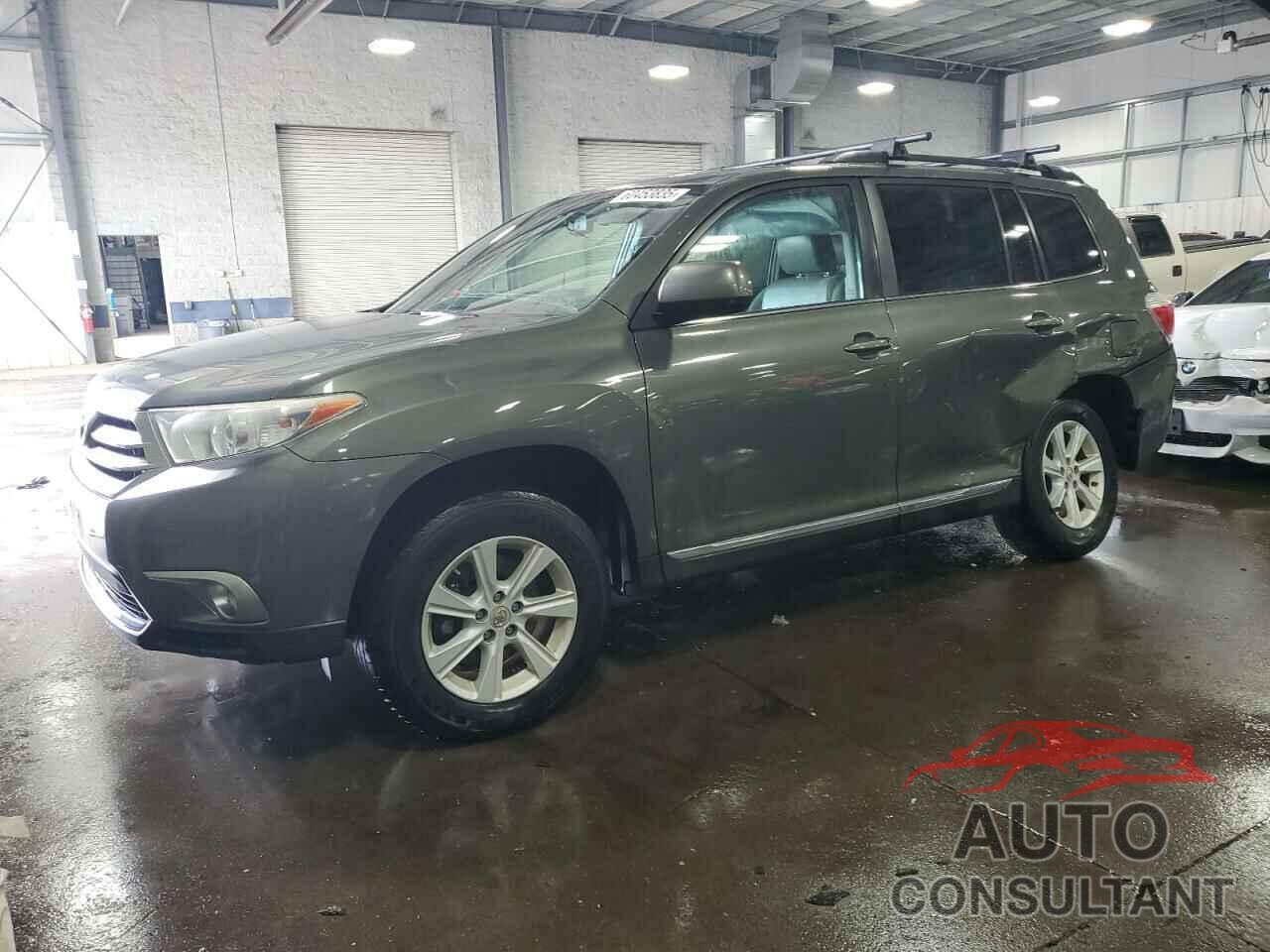 TOYOTA HIGHLANDER 2012 - 5TDBK3EH5CS143014