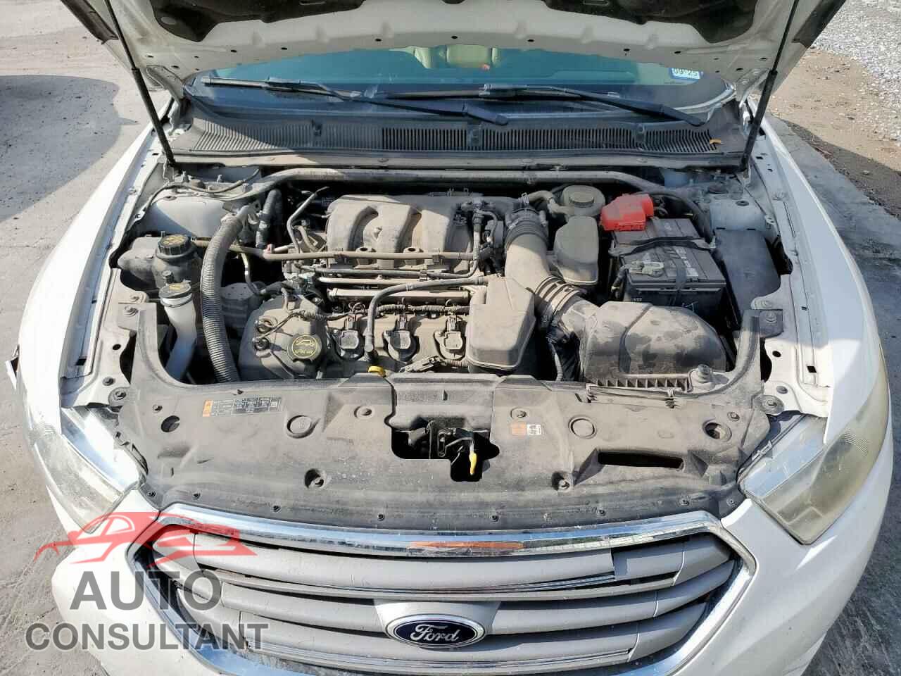 FORD TAURUS 2015 - 1FAHP2E82FG111969