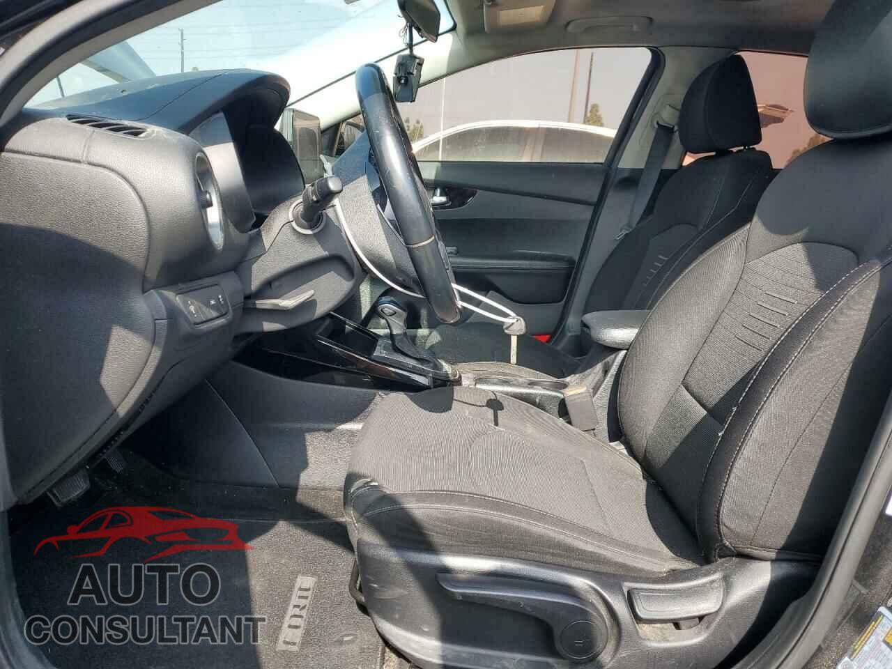 KIA FORTE 2019 - 3KPF34AD2KE110357