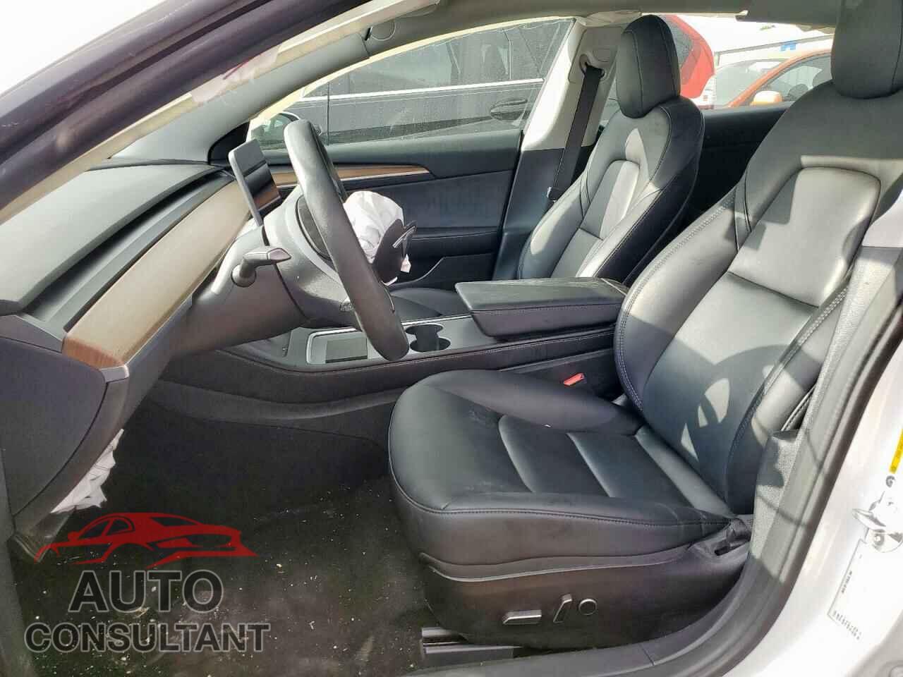 TESLA MODEL 3 2022 - 5YJ3E1EB5NF109660