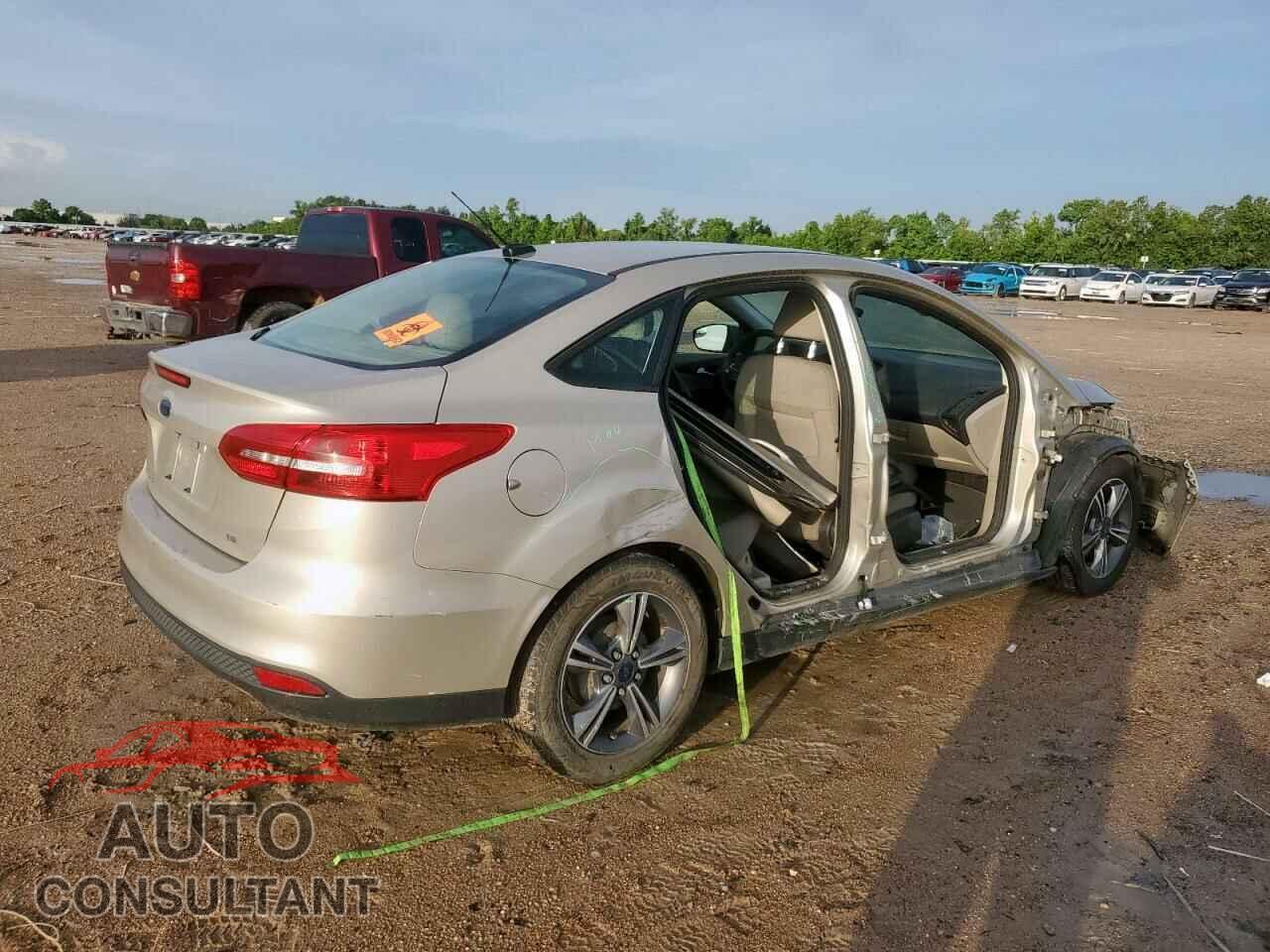 FORD FOCUS 2017 - 1FADP3F22HL274842