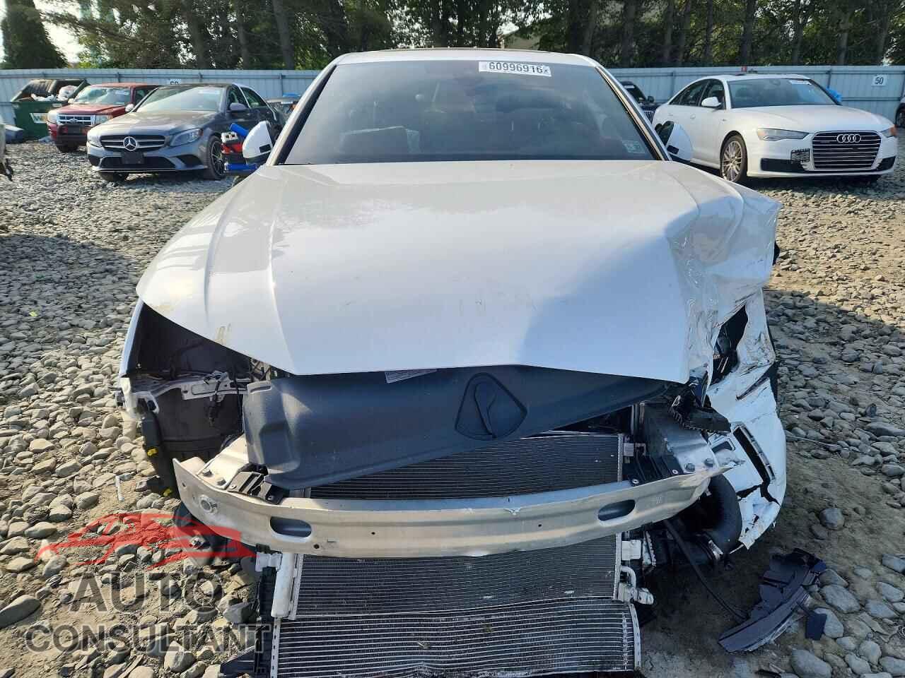 AUDI A4 2024 - WAUDAAF45RN000281