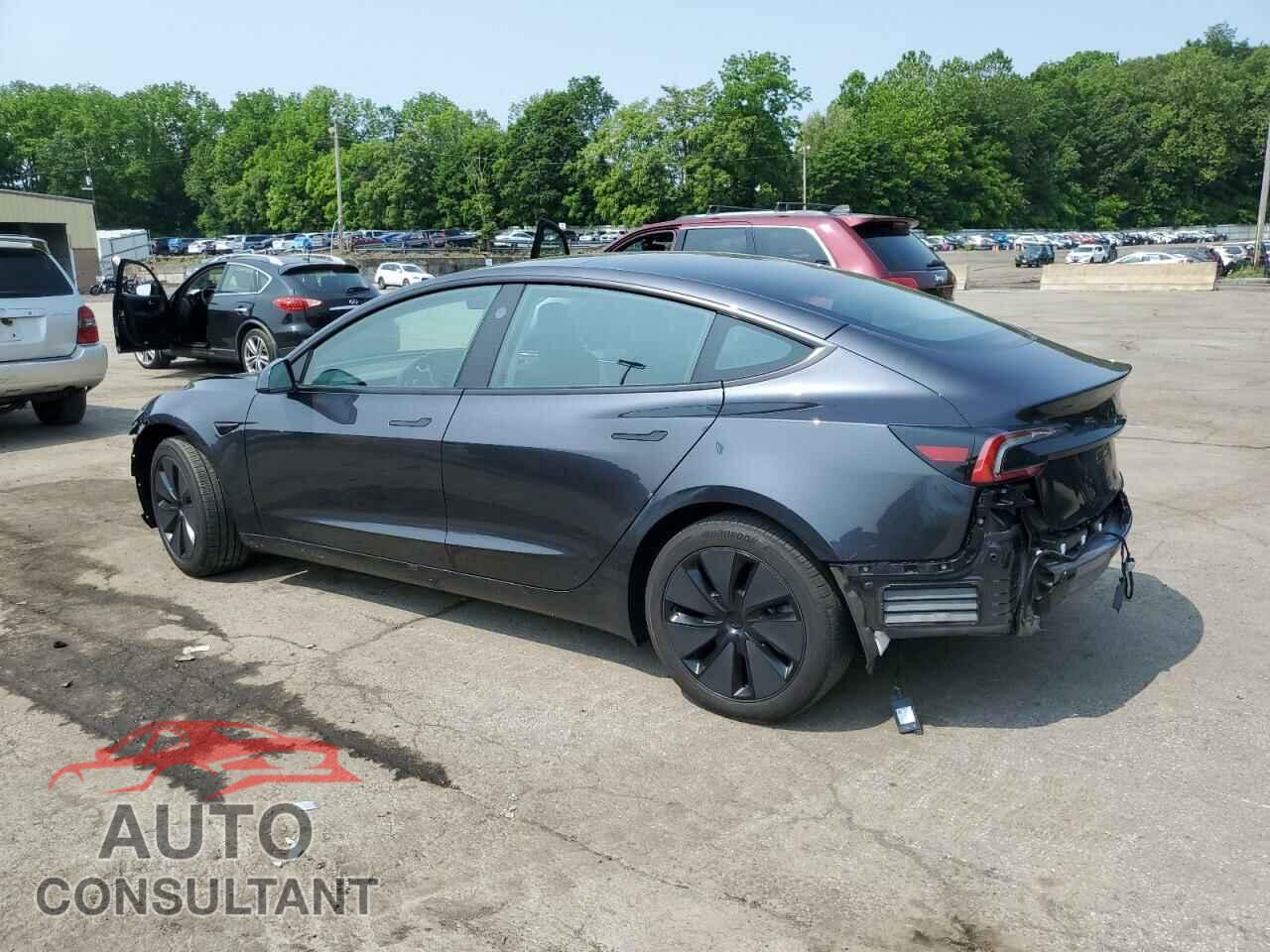 TESLA MODEL 3 2024 - 5YJ3E1EA6RF746635