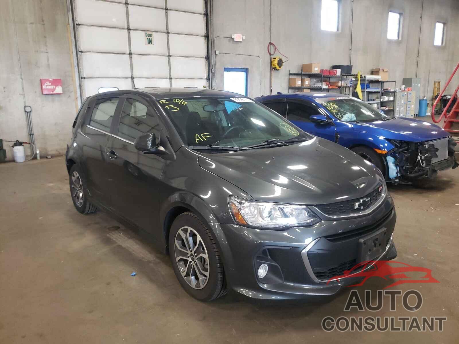 CHEVROLET SONIC 2018 - 1G1JD6SH8J4125345