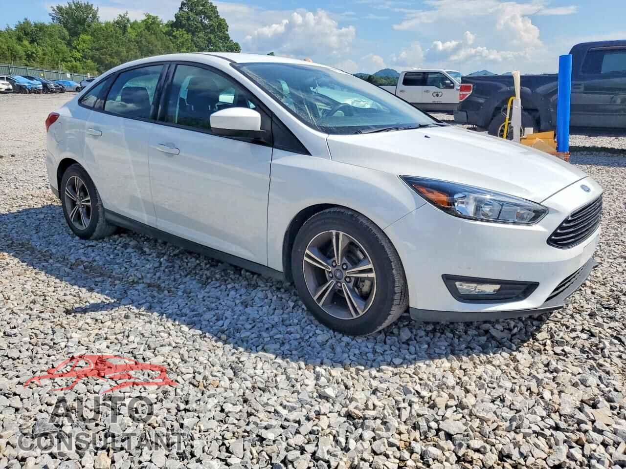 FORD FOCUS 2018 - 1FADP3FE5JL268176