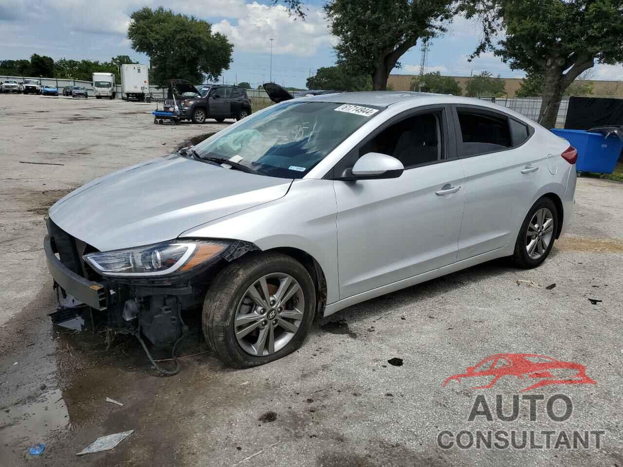 HYUNDAI ELANTRA 2018 - KMHD84LF0JU677945