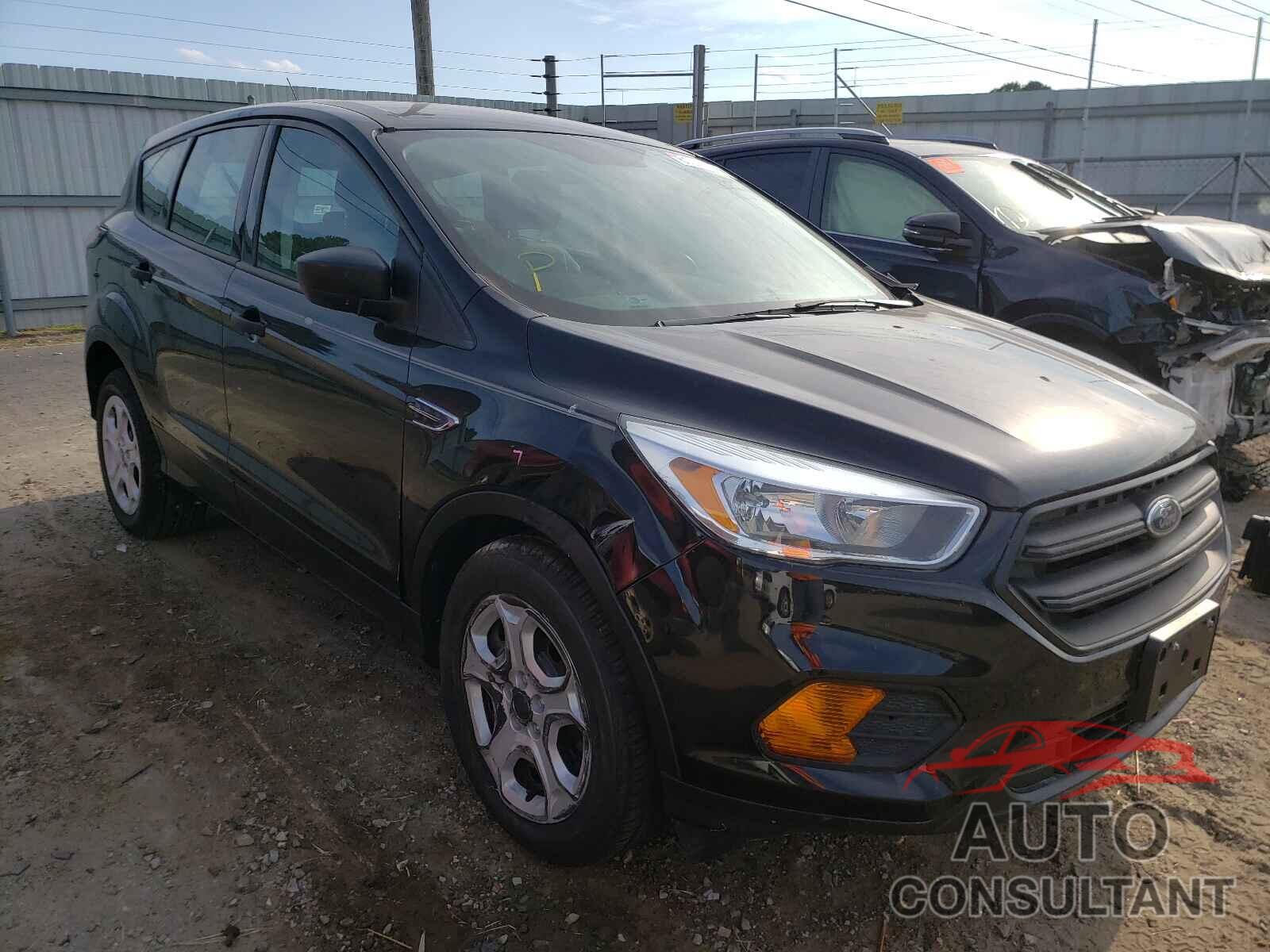 FORD ESCAPE 2017 - 1FMCU0F76HUC61817