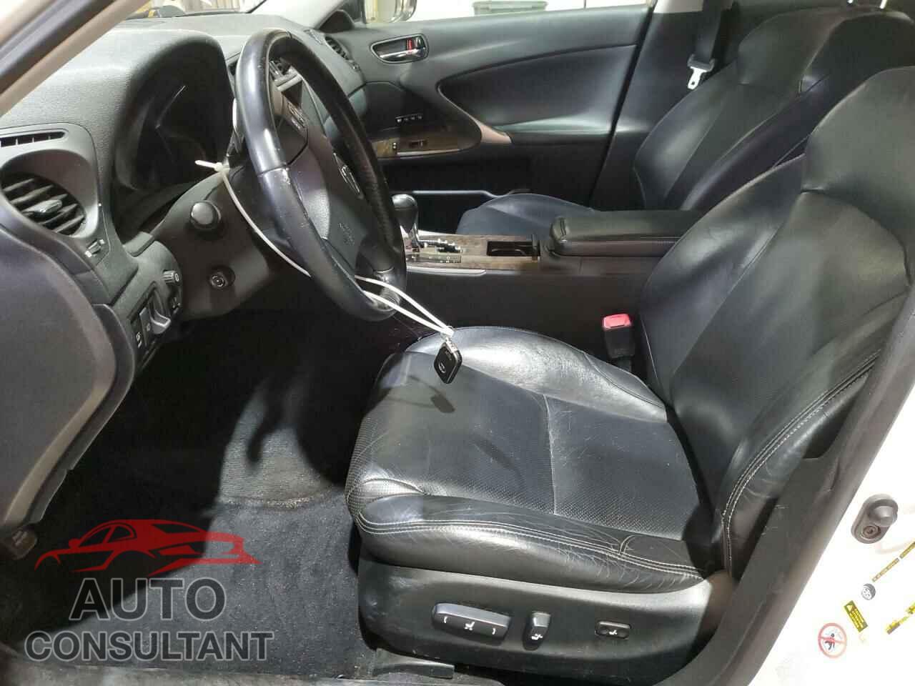 LEXUS IS 2010 - JTHCF5C21A2032546