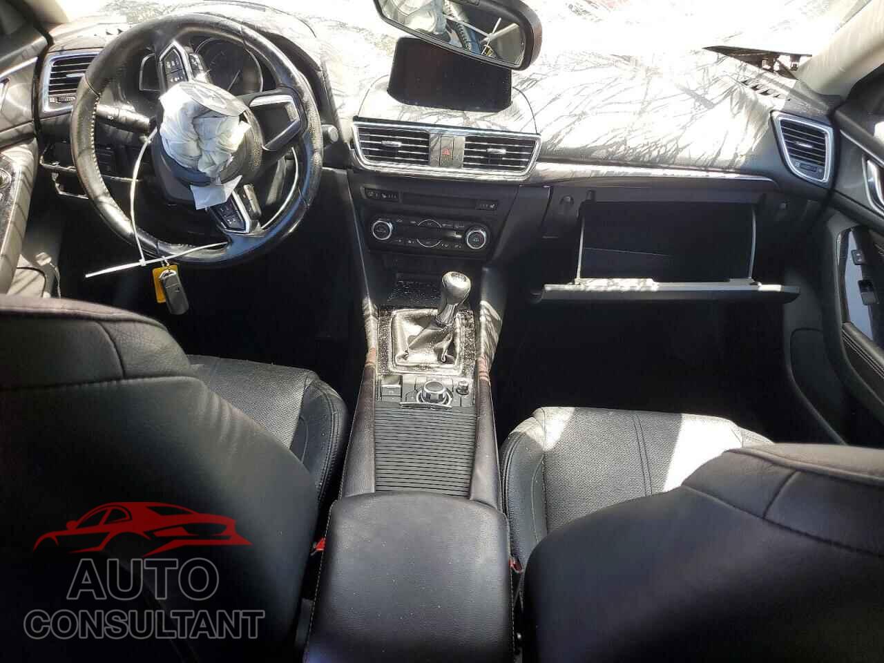 MAZDA 3 2018 - JM1BN1M32J1156234