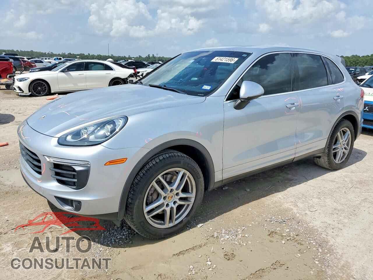 PORSCHE CAYENNE 2016 - WP1AA2A2XGKA11405