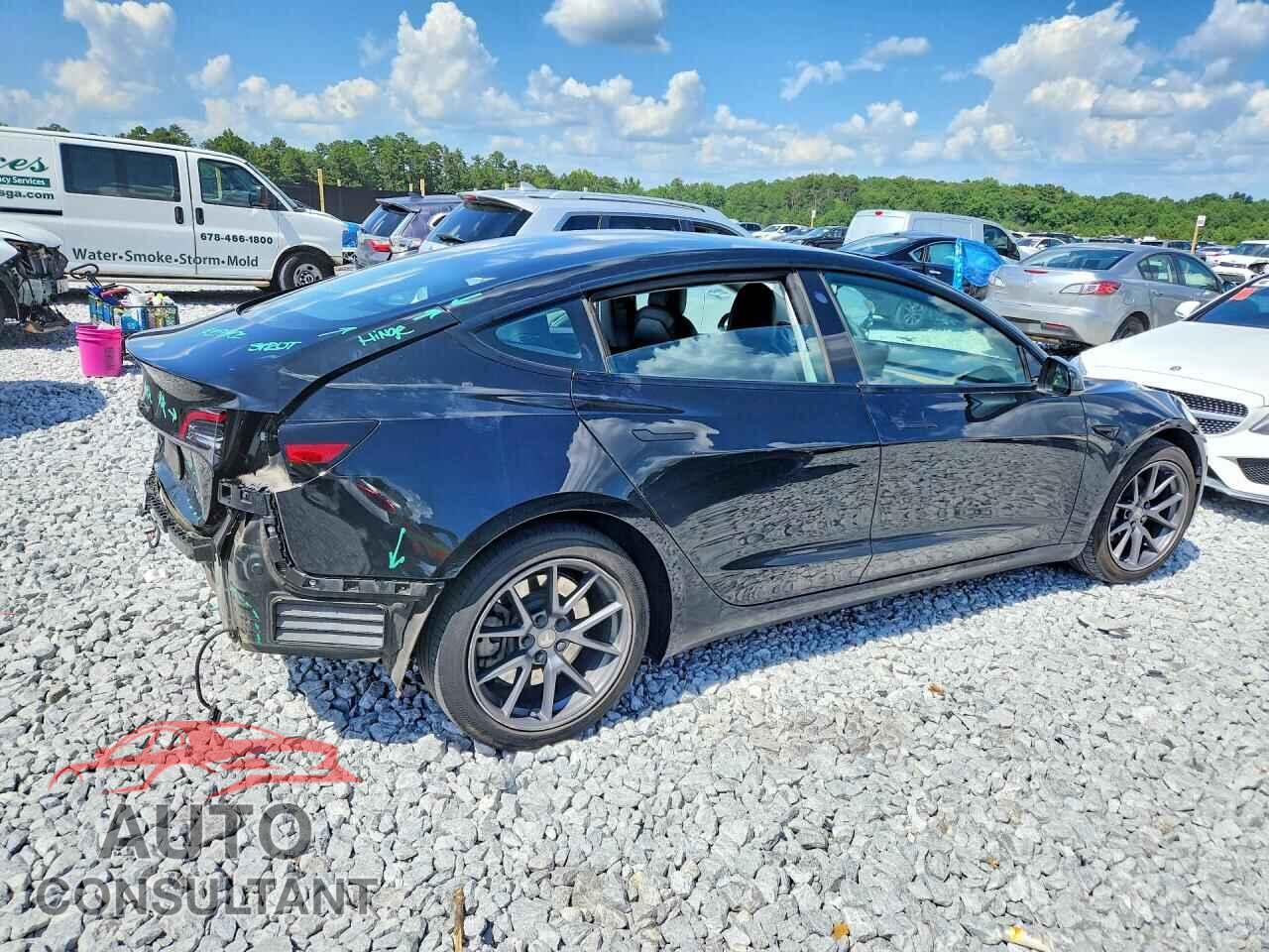 TESLA MODEL 3 2021 - 5YJ3E1EB0MF035613