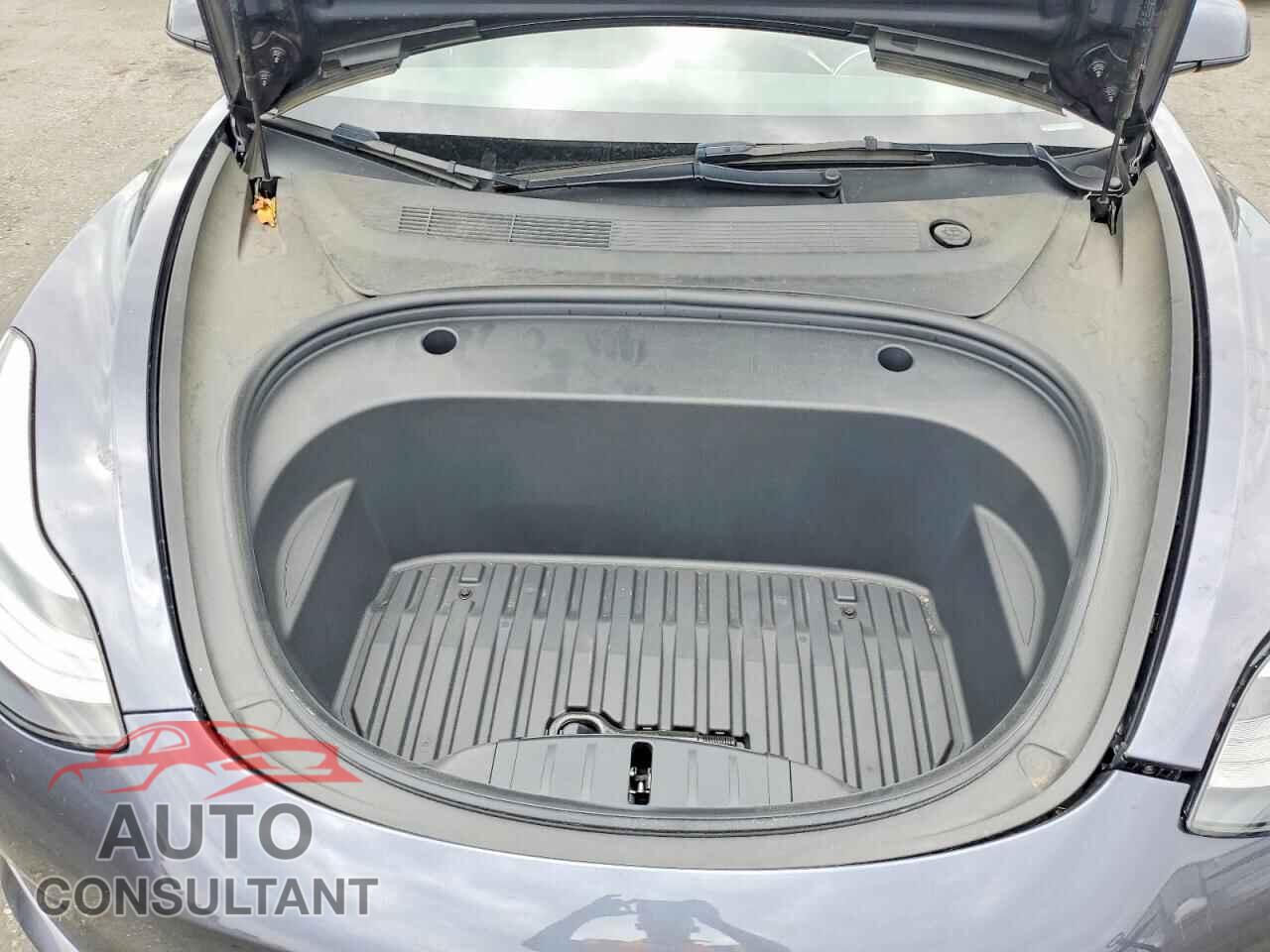 TESLA MODEL 3 2022 - 5YJ3E1EA3NF233675