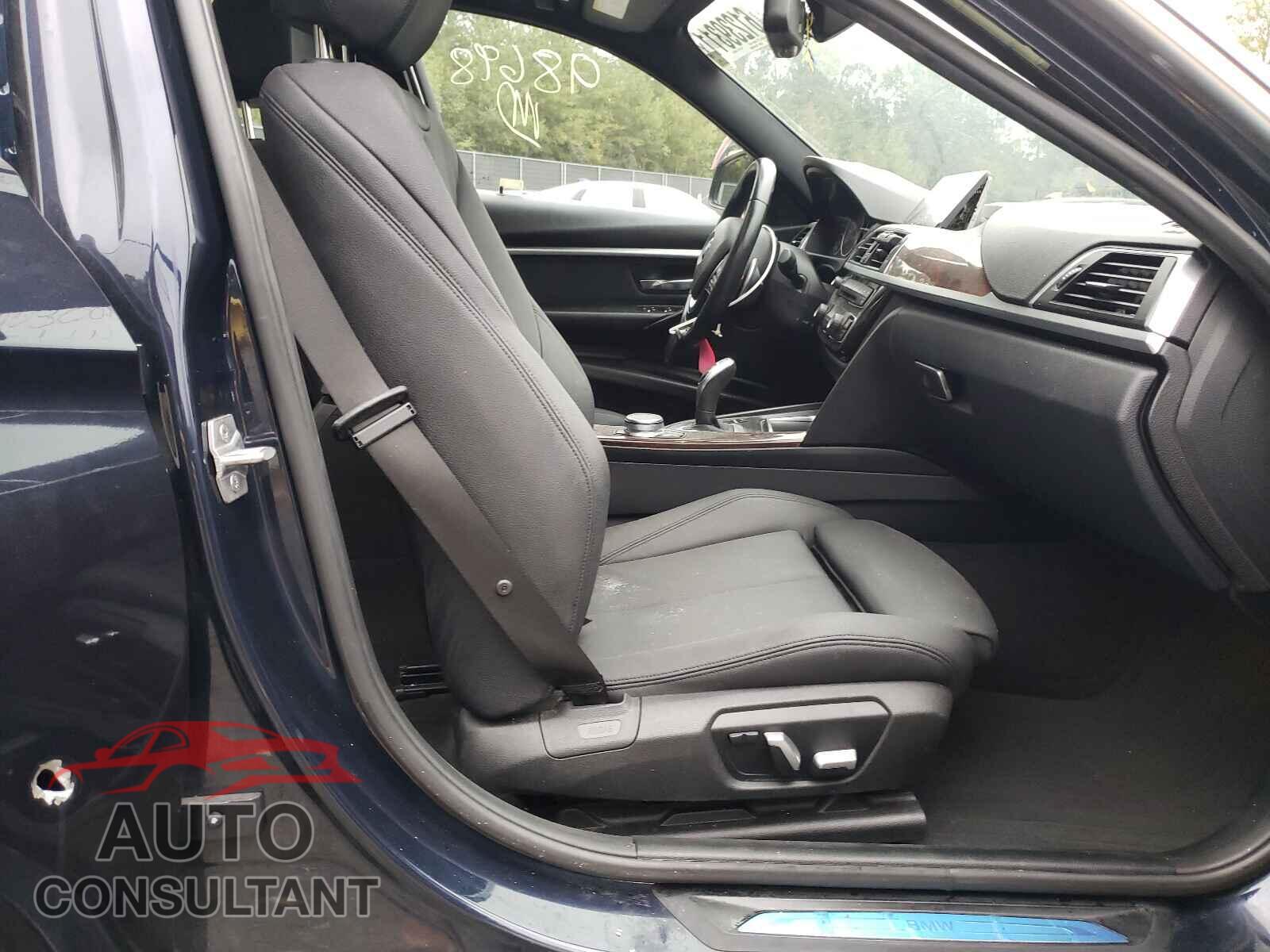 BMW 3 SERIES 2017 - WBA8D9C38HA011882