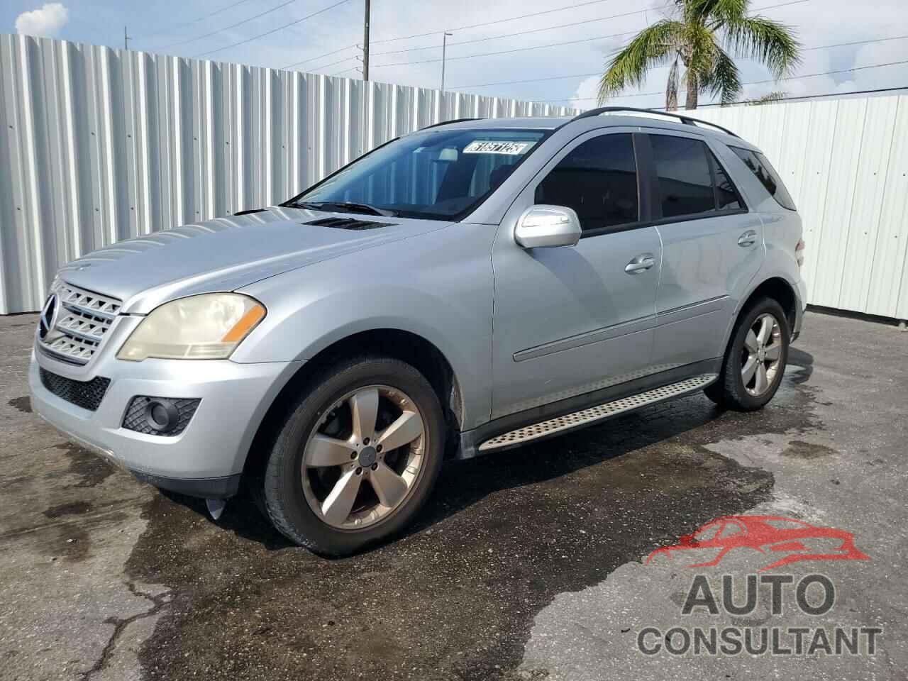 MERCEDES-BENZ M-CLASS 2009 - 4JGBB56E89A508657