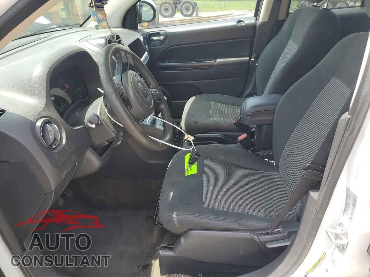 JEEP COMPASS 2017 - 1C4NJCBA6HD147552