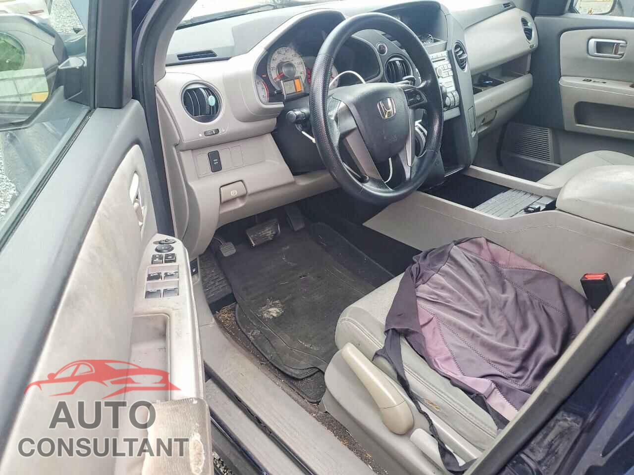 HONDA PILOT 2011 - 5FNYF3H22BB036995