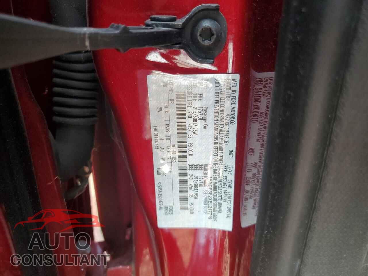 FORD FOCUS 2014 - 1FADP3F2XEL217719