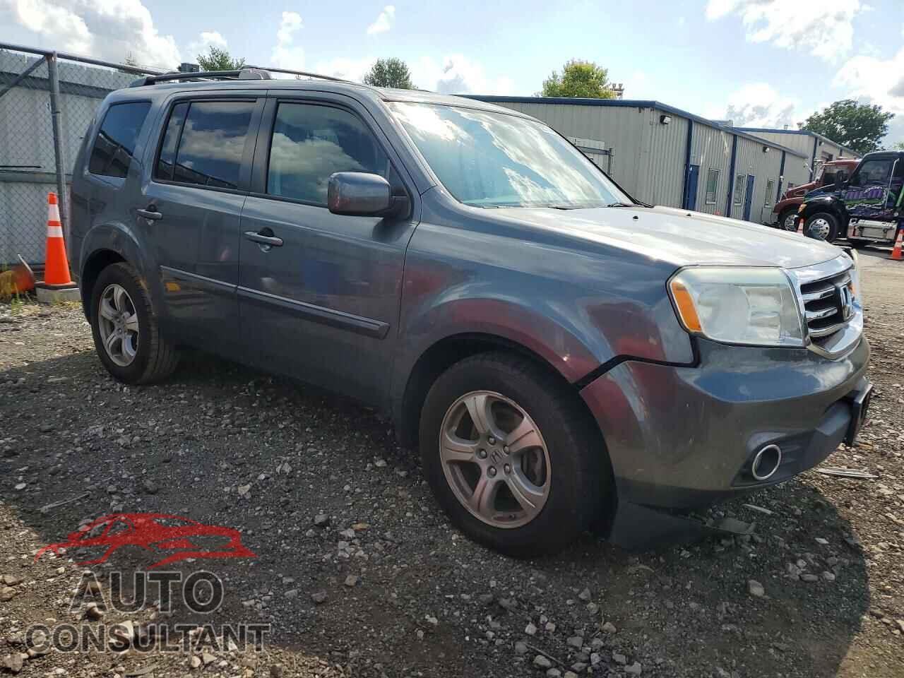 HONDA PILOT 2013 - 5FNYF4H59DB037600