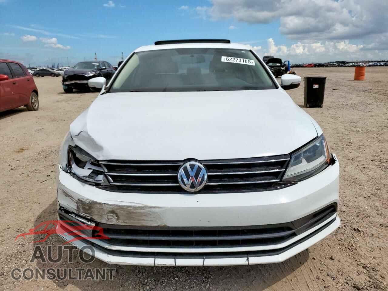VOLKSWAGEN JETTA 2017 - 3VWDB7AJ1HM384596