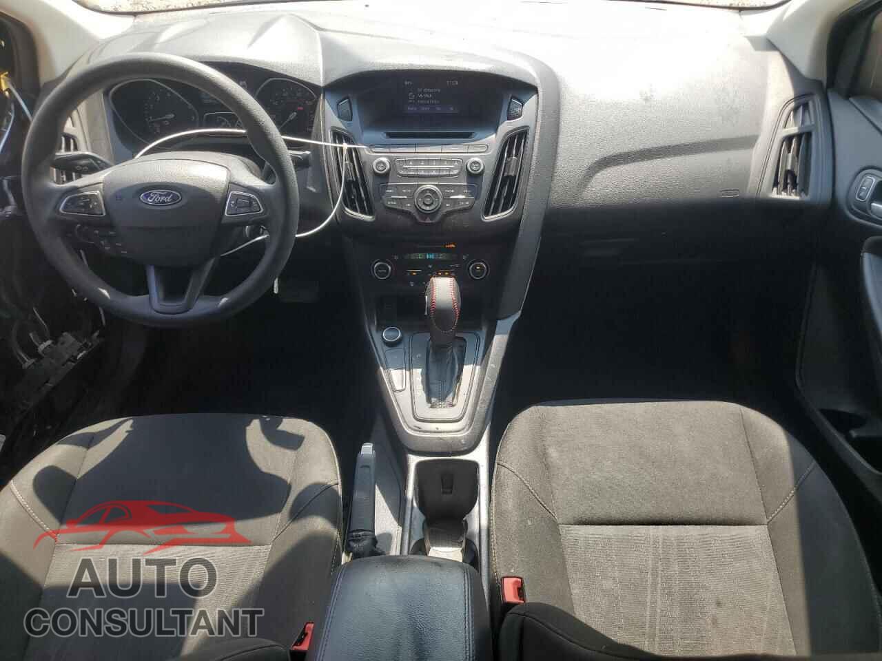 FORD FOCUS 2017 - 1FADP3FE8HL271017