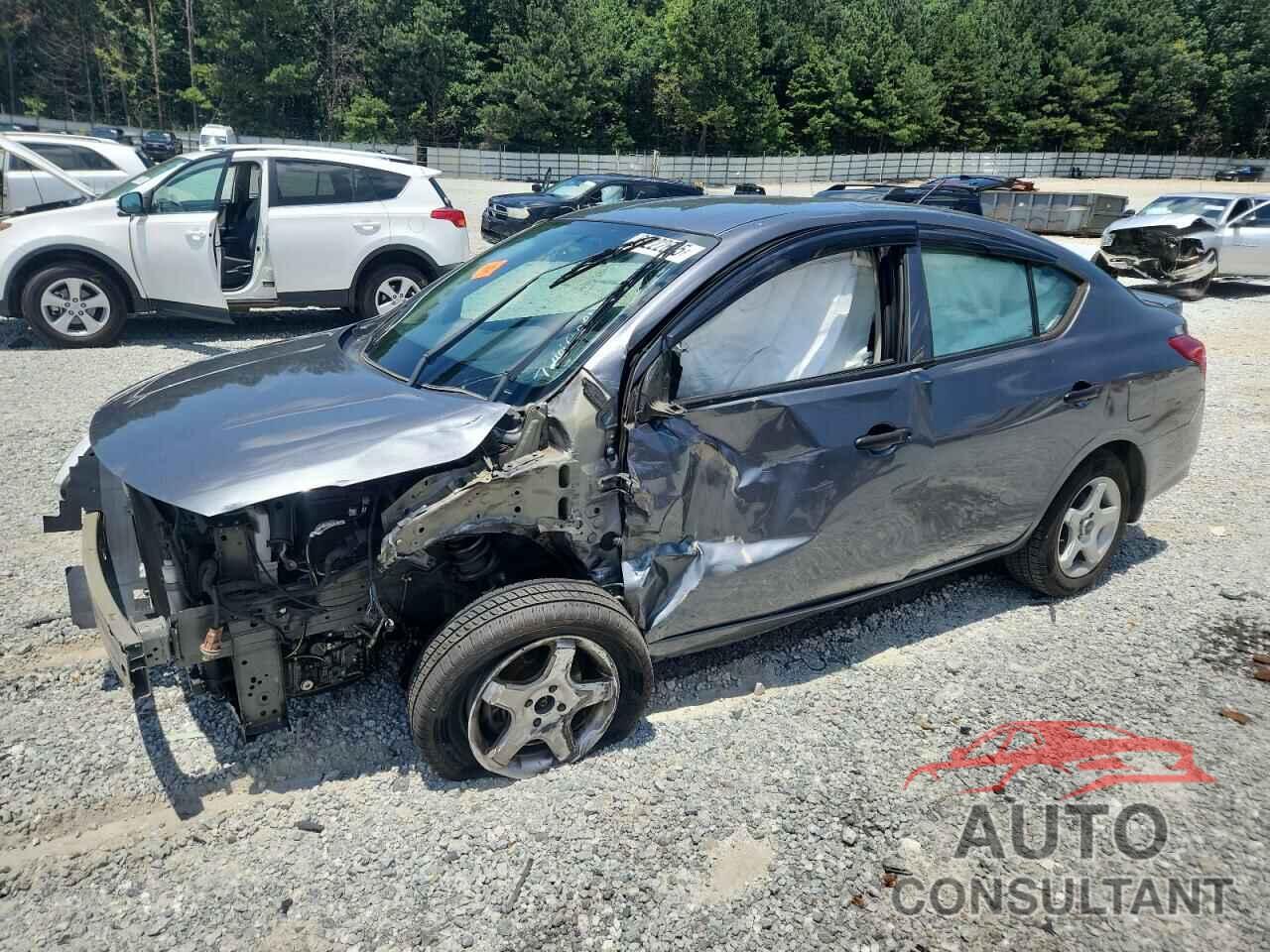 NISSAN VERSA 2018 - 3N1CN7AP4JL807261