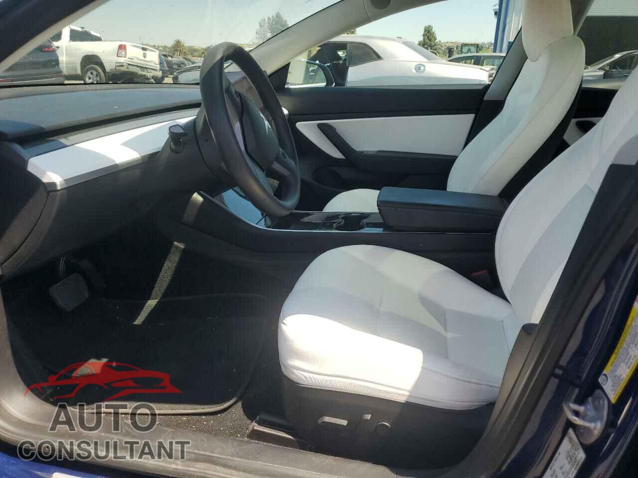 TESLA MODEL 3 2019 - 5YJ3E1EB6KF450528