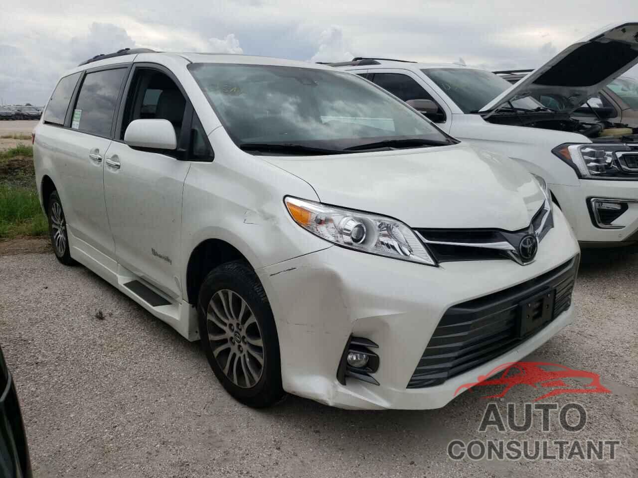 TOYOTA SIENNA 2018 - 5TDYZ3DC9JS931187