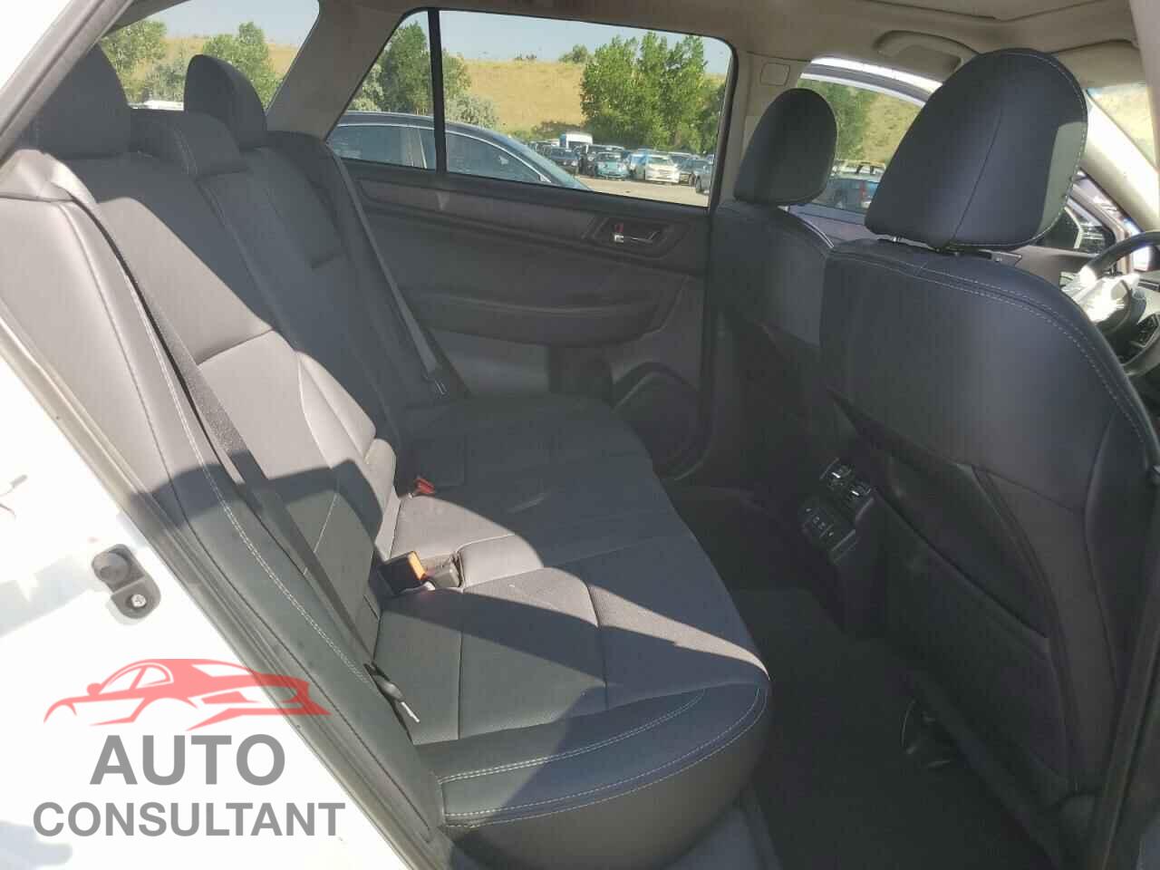 SUBARU OUTBACK 2019 - 4S4BSENC1K3355002