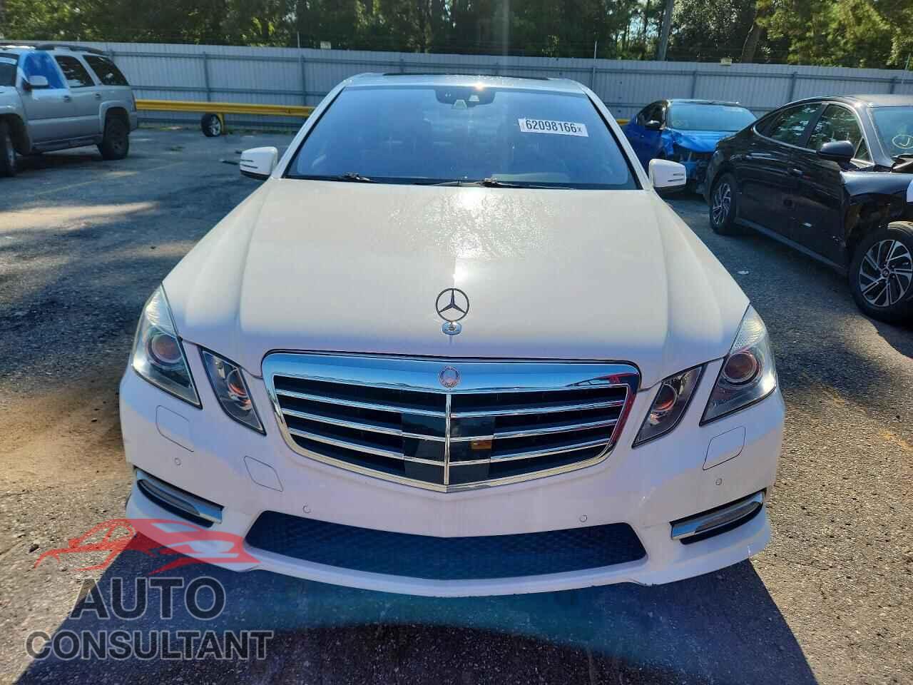 MERCEDES-BENZ E-CLASS 2013 - WDDHF5KB1DA772641