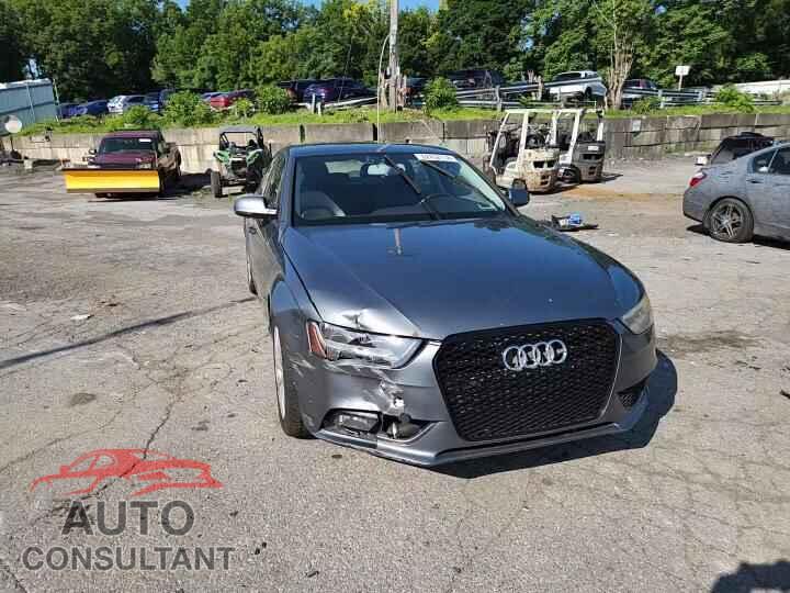 AUDI A4 2013 - WAUBFAFL0DN041362