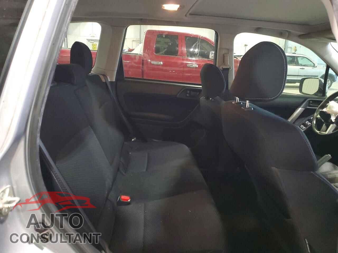 SUBARU FORESTER 2017 - JF2SJAEC6HH511015