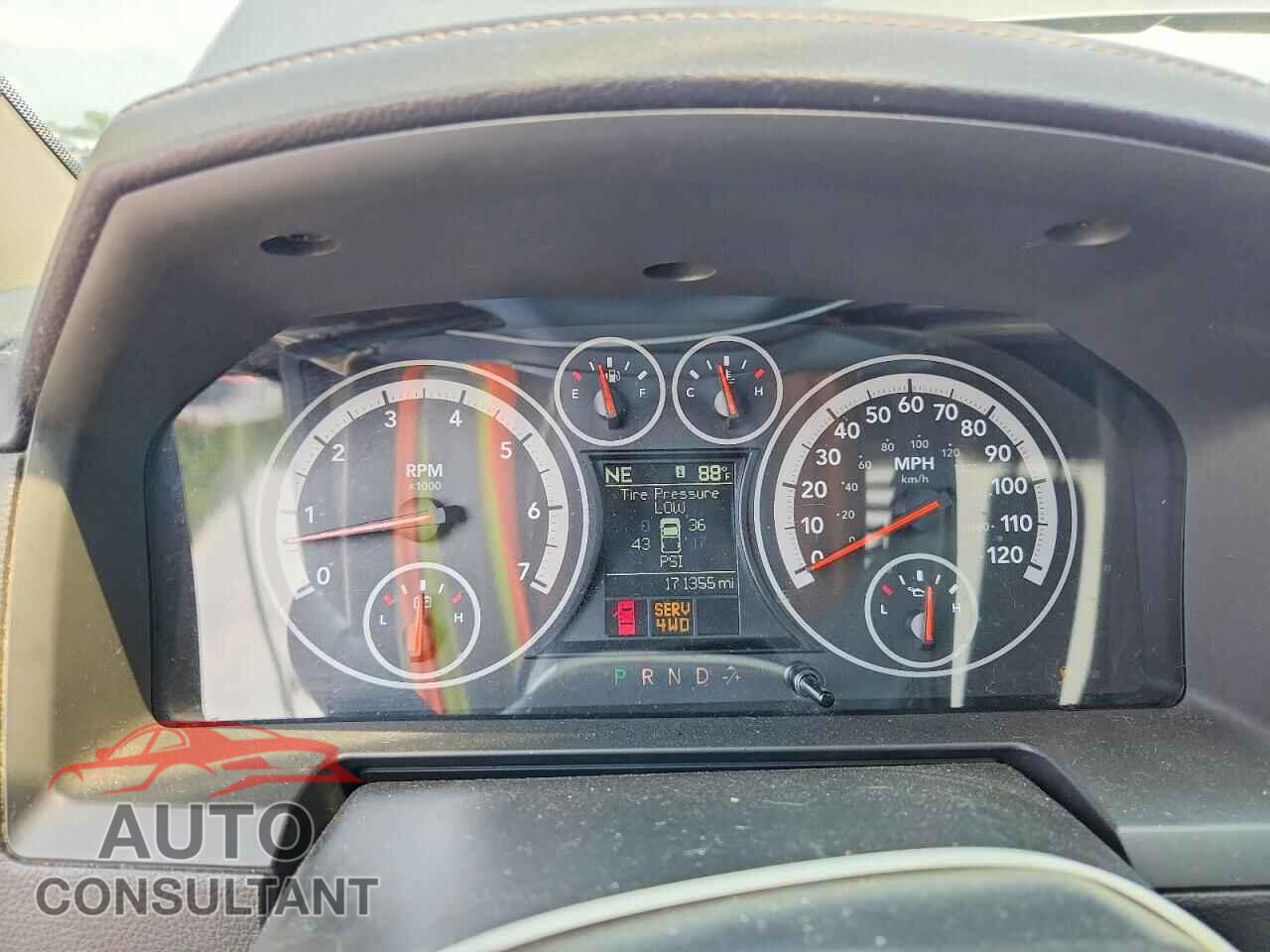 DODGE RAM 1500 2012 - 1C6RD7NT1CS109252
