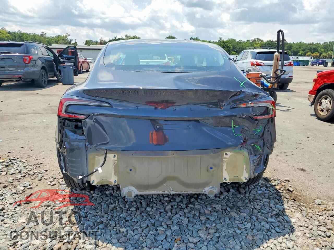 TESLA MODEL 3 2026 - 5YJ3E1EA8TF122682