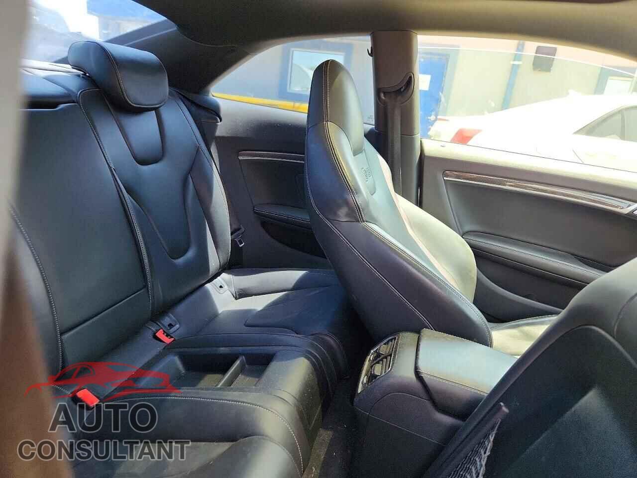 AUDI S5/RS5 2013 - WAUCGAFR8DA024225