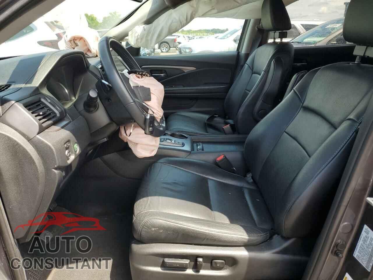HONDA PILOT 2021 - 5FNYF5H27MB005885