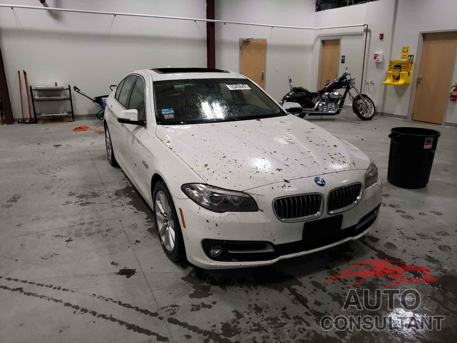 BMW 5 SERIES 2016 - WBAFV3C5XGD687783