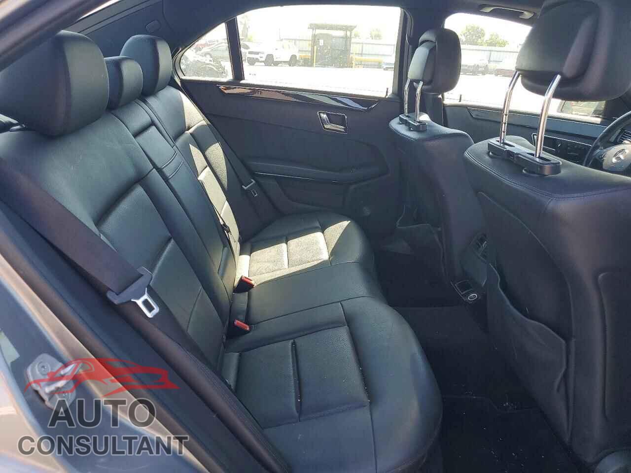 MERCEDES-BENZ E-CLASS 2011 - WDDHF5GB9BA361252