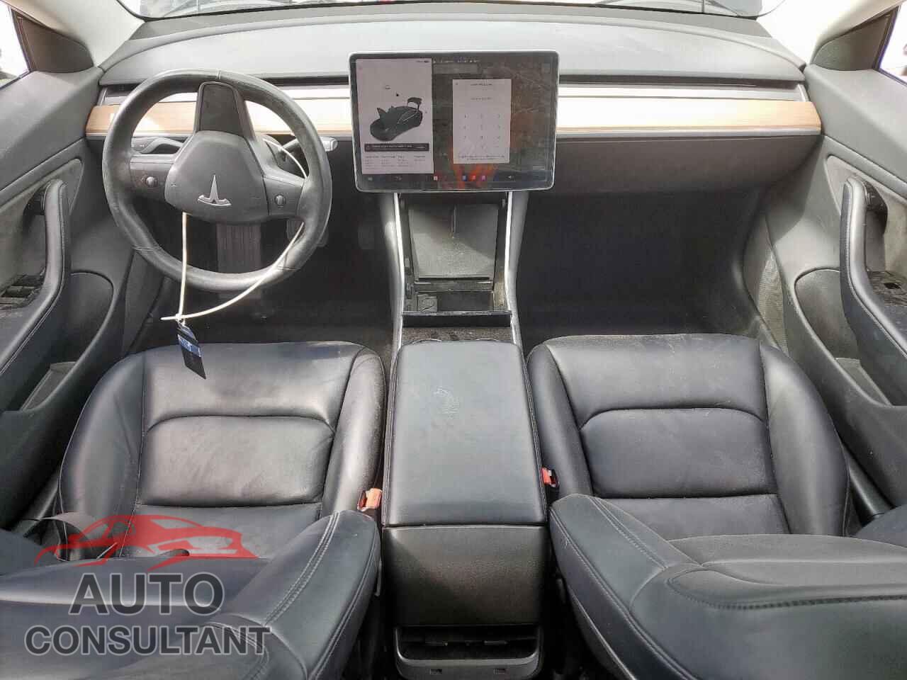 TESLA MODEL 3 2018 - 5YJ3E1EA8JF044210