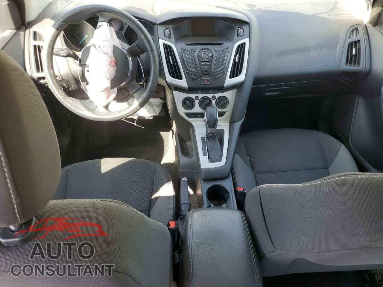 FORD FOCUS 2014 - 1FADP3F21EL420577