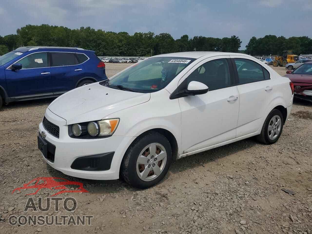 CHEVROLET SONIC 2014 - 1G1JA5SH8E4193623