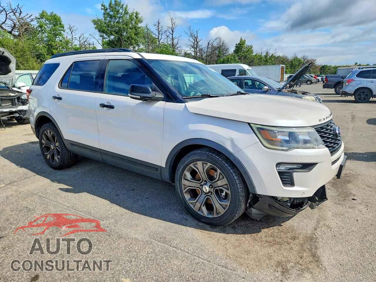 FORD EXPLORER 2018 - 1FM5K8GT0JGB37619