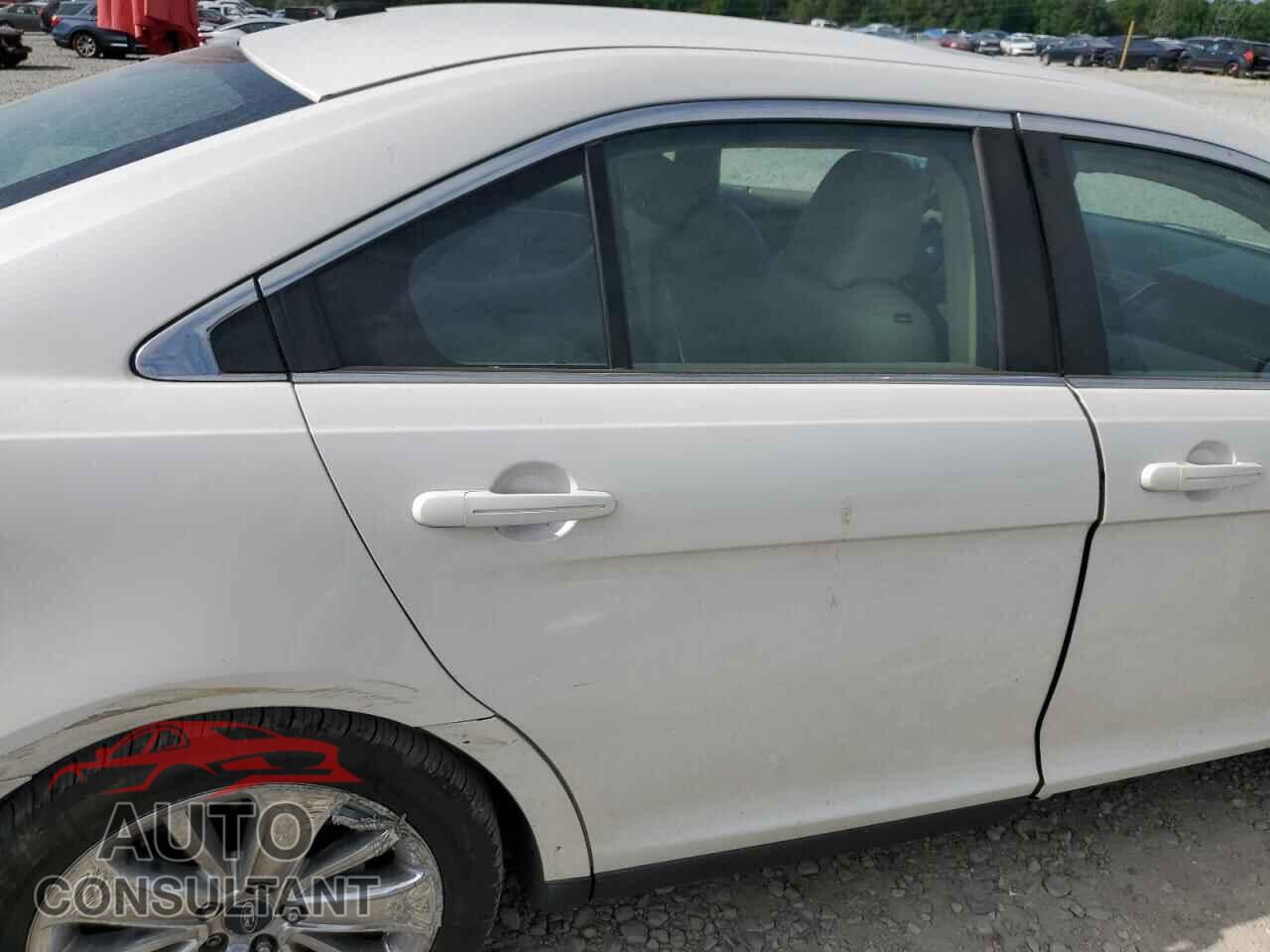 FORD TAURUS 2011 - 1FAHP2FW5BG188746