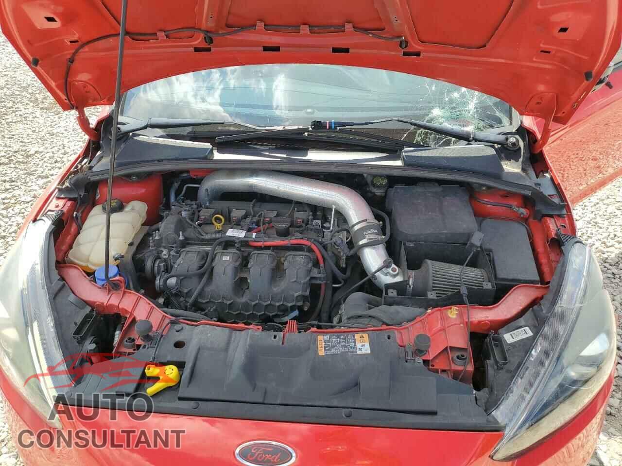 FORD FOCUS 2015 - 1FADP3L94FL260875