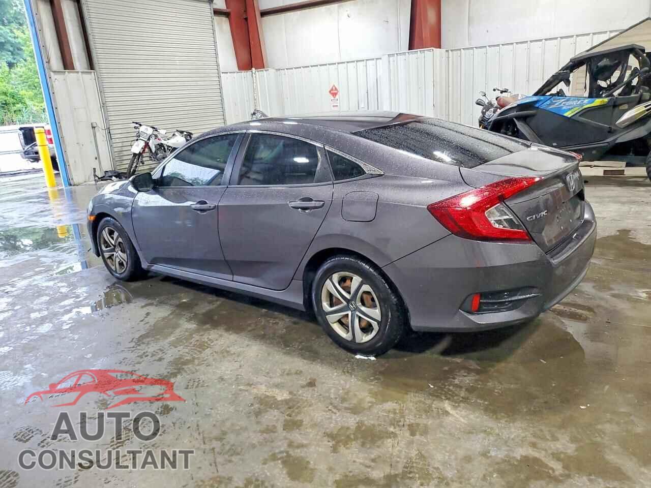 HONDA CIVIC 2017 - 19XFC2F58HE217945