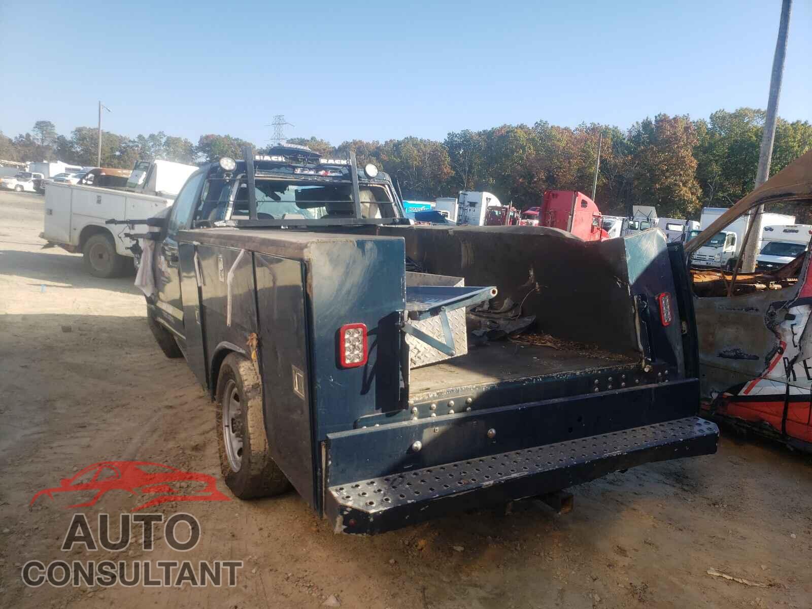 FORD F350 2017 - 1FDRF3E64HEC82352