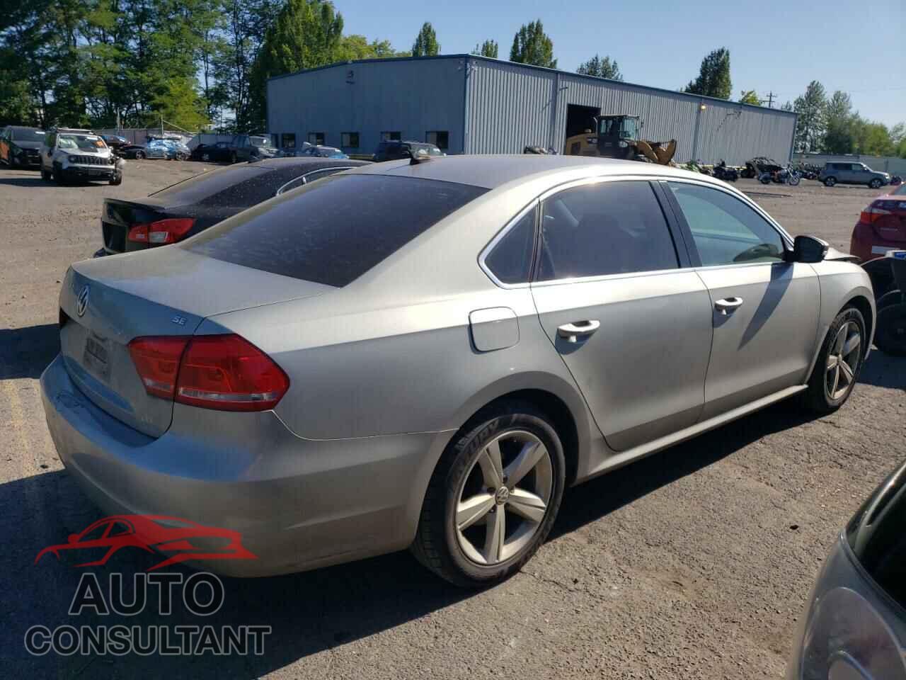 VOLKSWAGEN PASSAT 2013 - 1VWBP7A30DC059122