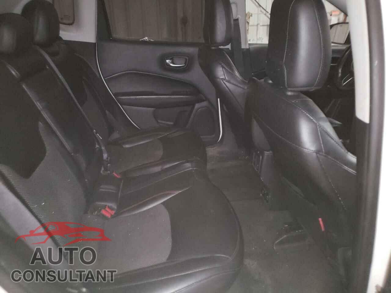 JEEP COMPASS 2019 - 3C4NJDDB7KT618198