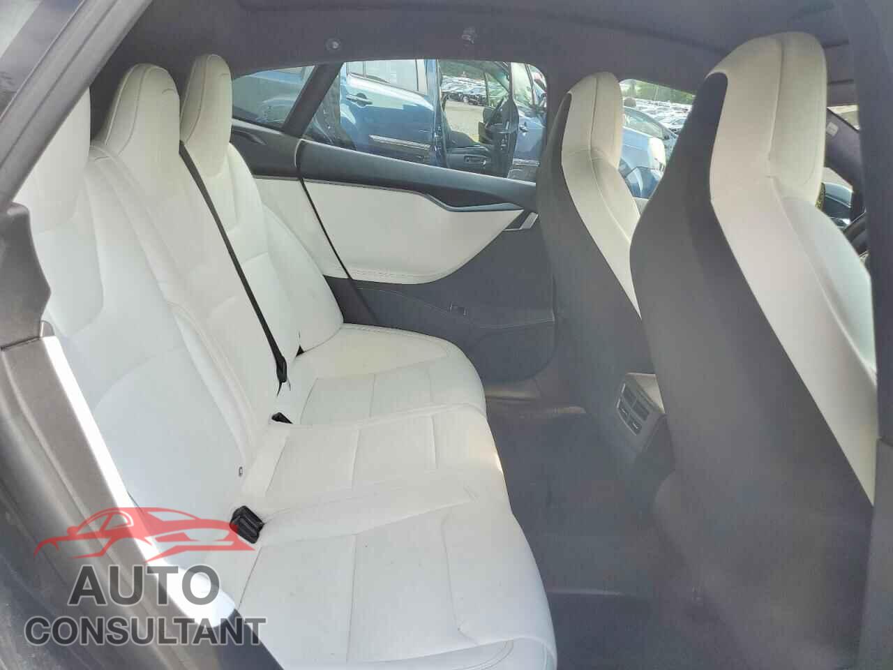 TESLA MODEL S 2018 - 5YJSA1E21JF287146